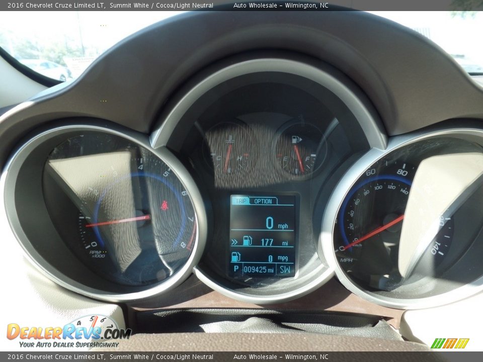 2016 Chevrolet Cruze Limited LT Summit White / Cocoa/Light Neutral Photo #16