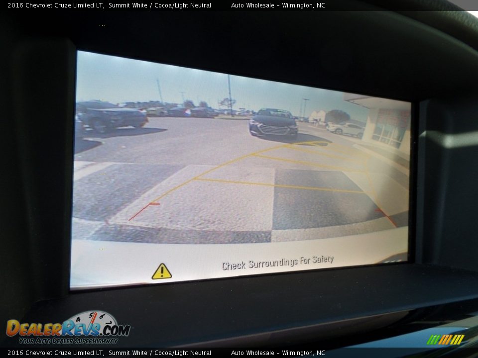 2016 Chevrolet Cruze Limited LT Summit White / Cocoa/Light Neutral Photo #18