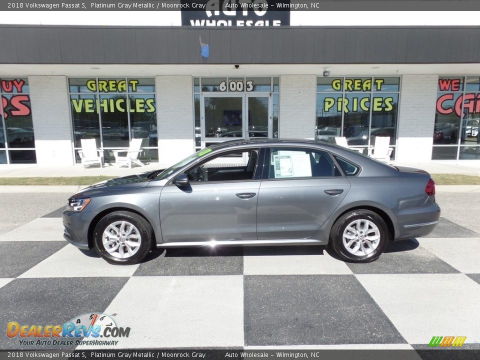 2018 Volkswagen Passat S Platinum Gray Metallic / Moonrock Gray Photo #1