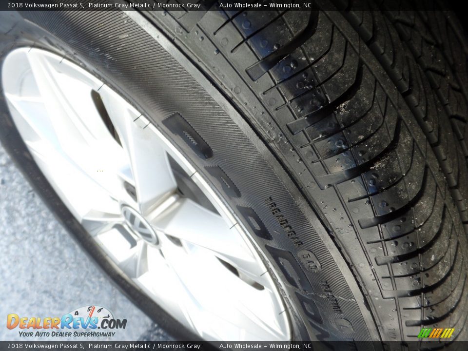 2018 Volkswagen Passat S Platinum Gray Metallic / Moonrock Gray Photo #8