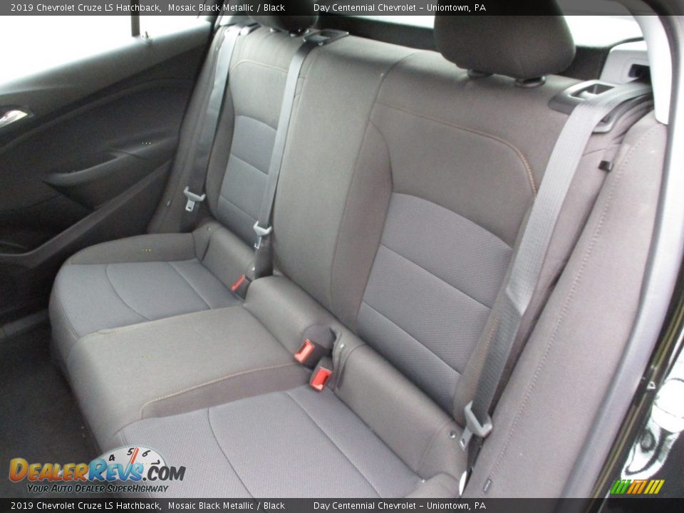 2019 Chevrolet Cruze LS Hatchback Mosaic Black Metallic / Black Photo #7