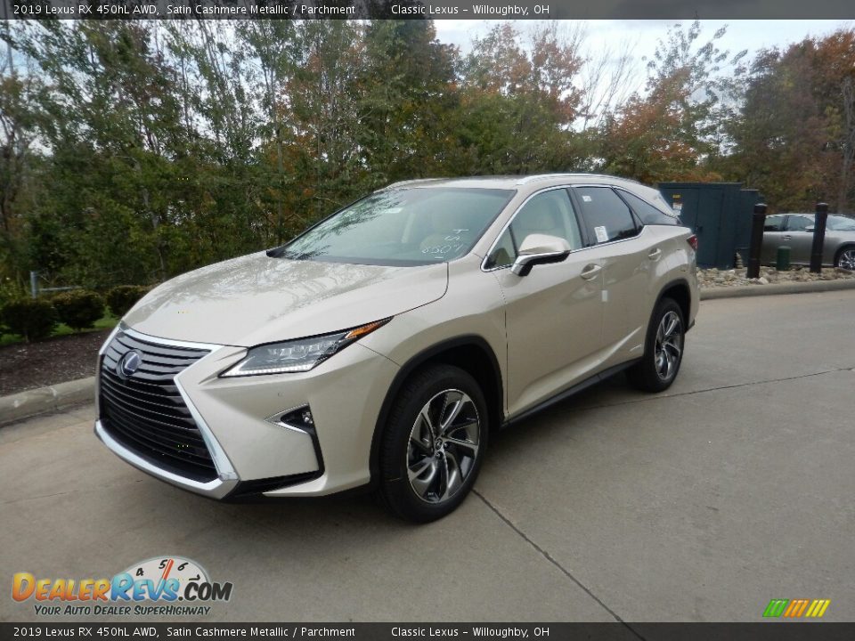 Front 3/4 View of 2019 Lexus RX 450hL AWD Photo #1