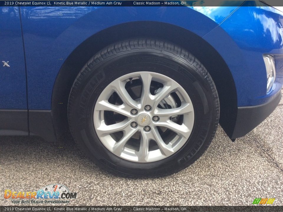 2019 Chevrolet Equinox LS Kinetic Blue Metallic / Medium Ash Gray Photo #9