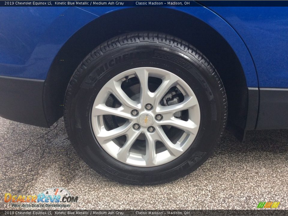 2019 Chevrolet Equinox LS Kinetic Blue Metallic / Medium Ash Gray Photo #10