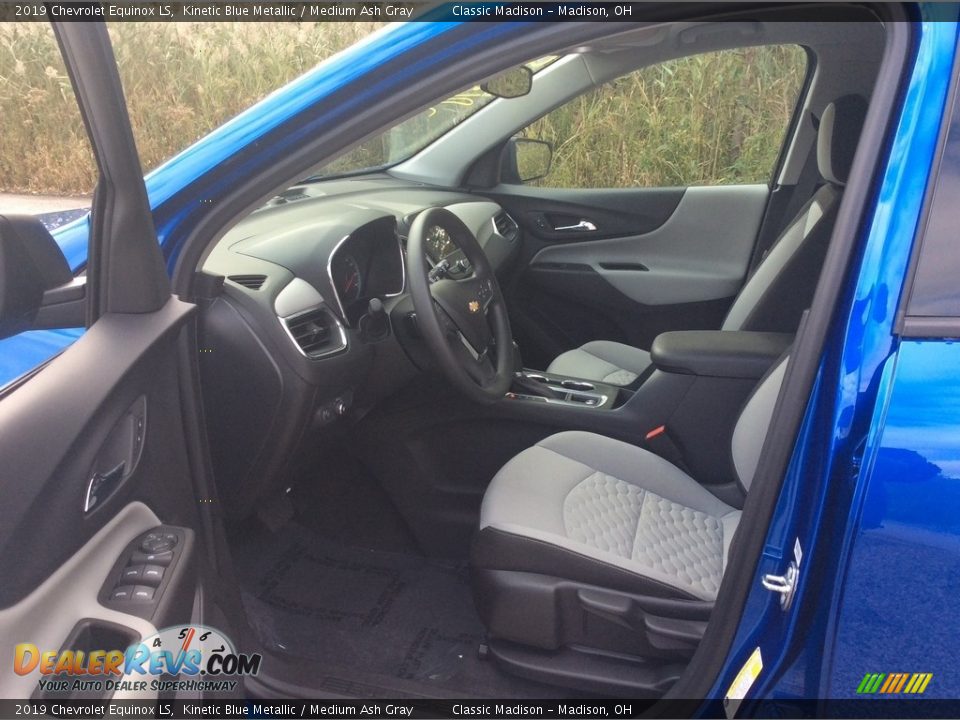 2019 Chevrolet Equinox LS Kinetic Blue Metallic / Medium Ash Gray Photo #14