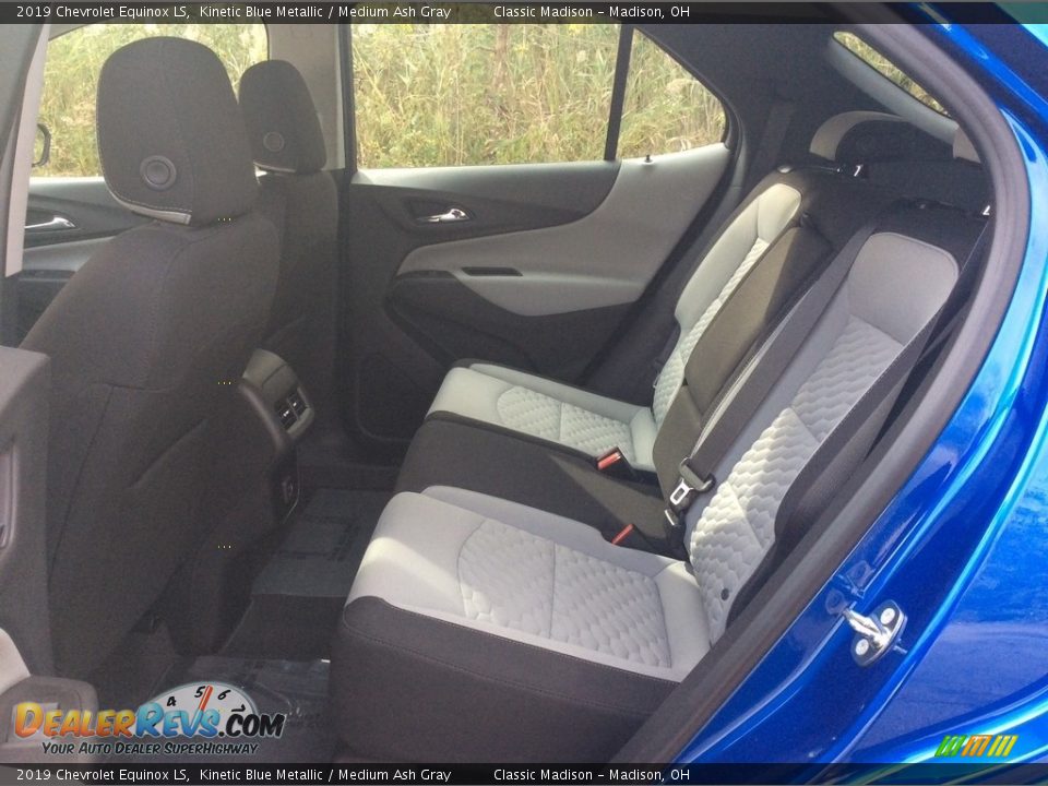 2019 Chevrolet Equinox LS Kinetic Blue Metallic / Medium Ash Gray Photo #30