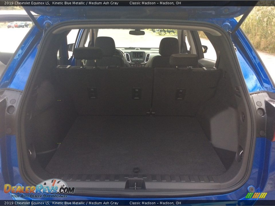 2019 Chevrolet Equinox LS Kinetic Blue Metallic / Medium Ash Gray Photo #31