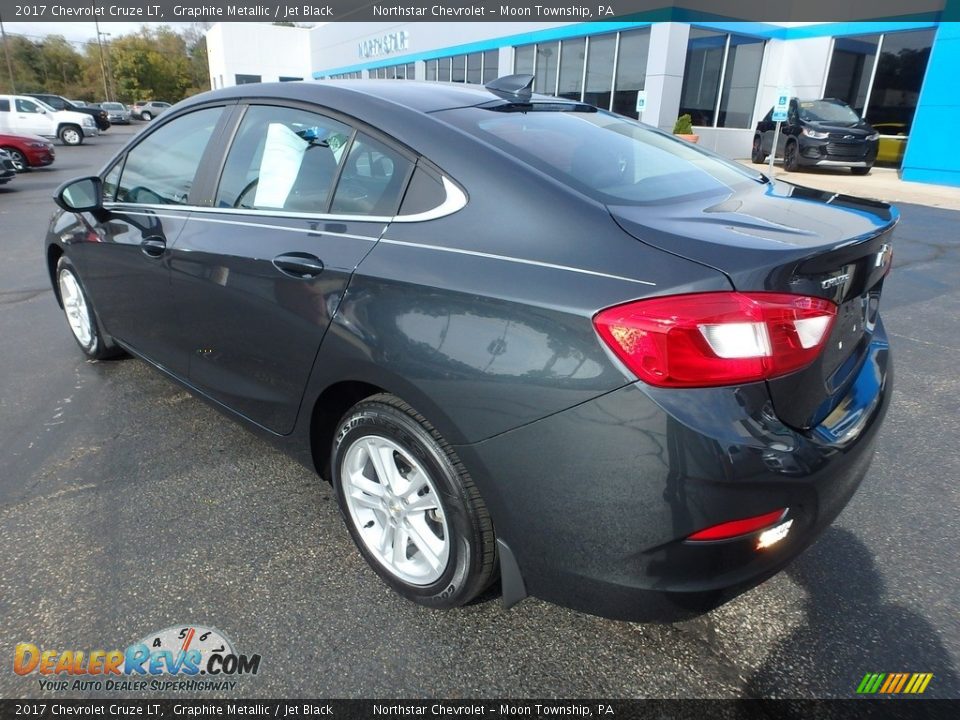 2017 Chevrolet Cruze LT Graphite Metallic / Jet Black Photo #4
