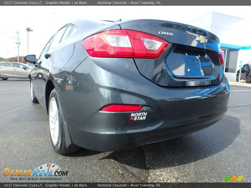 2017 Chevrolet Cruze LT Graphite Metallic / Jet Black Photo #5