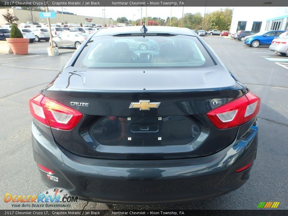 2017 Chevrolet Cruze LT Graphite Metallic / Jet Black Photo #6