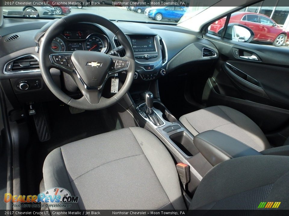 2017 Chevrolet Cruze LT Graphite Metallic / Jet Black Photo #22