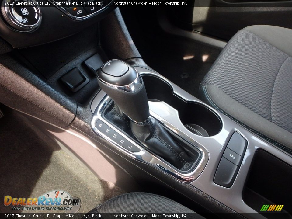 2017 Chevrolet Cruze LT Graphite Metallic / Jet Black Photo #25