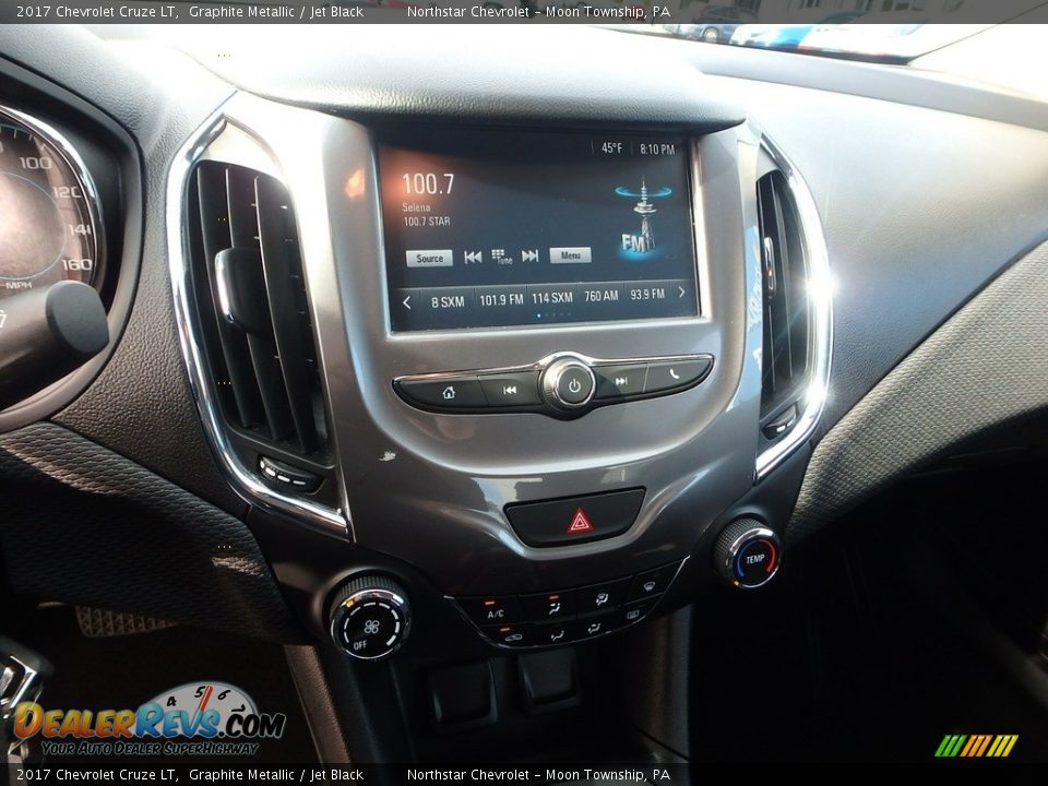 2017 Chevrolet Cruze LT Graphite Metallic / Jet Black Photo #27