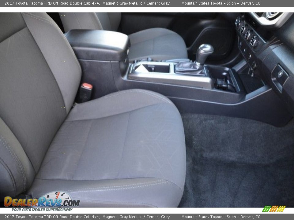 2017 Toyota Tacoma TRD Off Road Double Cab 4x4 Magnetic Gray Metallic / Cement Gray Photo #17