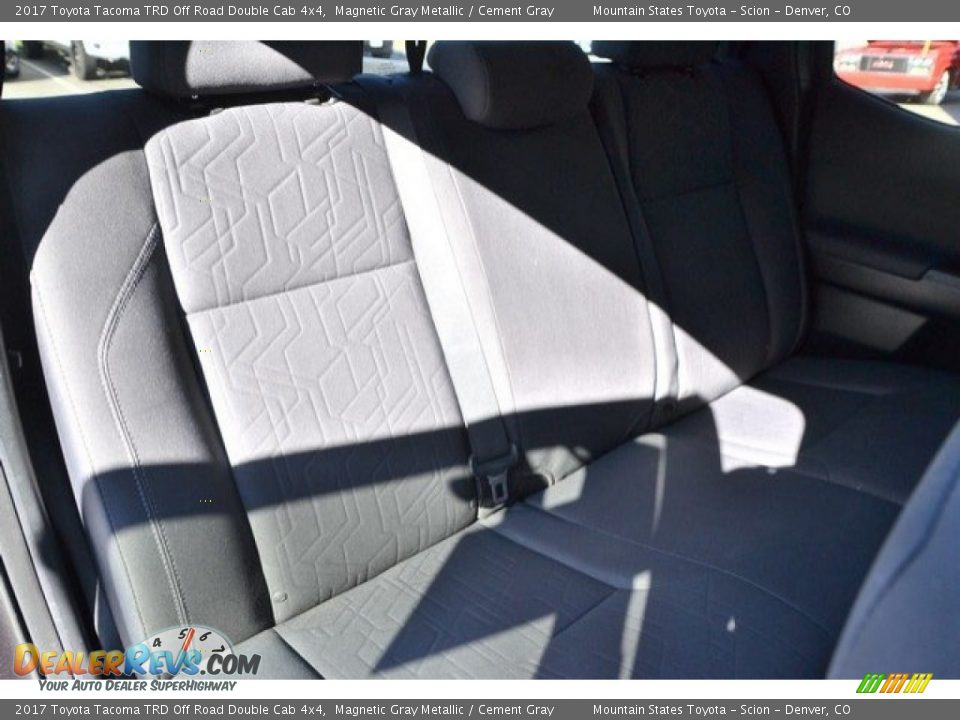 2017 Toyota Tacoma TRD Off Road Double Cab 4x4 Magnetic Gray Metallic / Cement Gray Photo #22