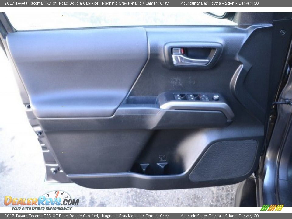 2017 Toyota Tacoma TRD Off Road Double Cab 4x4 Magnetic Gray Metallic / Cement Gray Photo #24