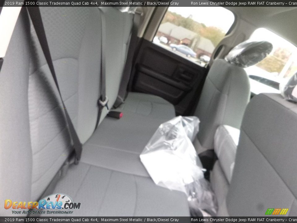 2019 Ram 1500 Classic Tradesman Quad Cab 4x4 Maximum Steel Metallic / Black/Diesel Gray Photo #12