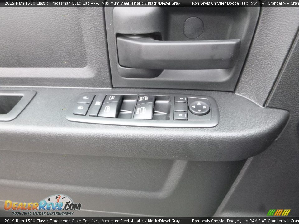 2019 Ram 1500 Classic Tradesman Quad Cab 4x4 Maximum Steel Metallic / Black/Diesel Gray Photo #20