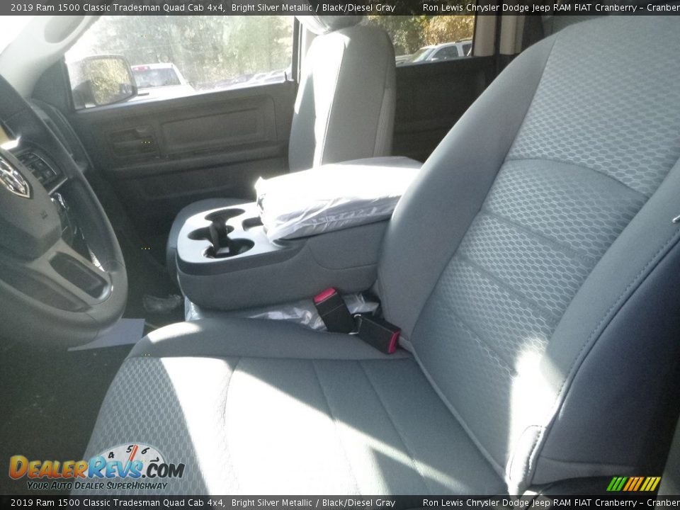 2019 Ram 1500 Classic Tradesman Quad Cab 4x4 Bright Silver Metallic / Black/Diesel Gray Photo #16