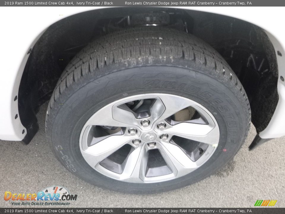 2019 Ram 1500 Limited Crew Cab 4x4 Ivory Tri–Coat / Black Photo #8