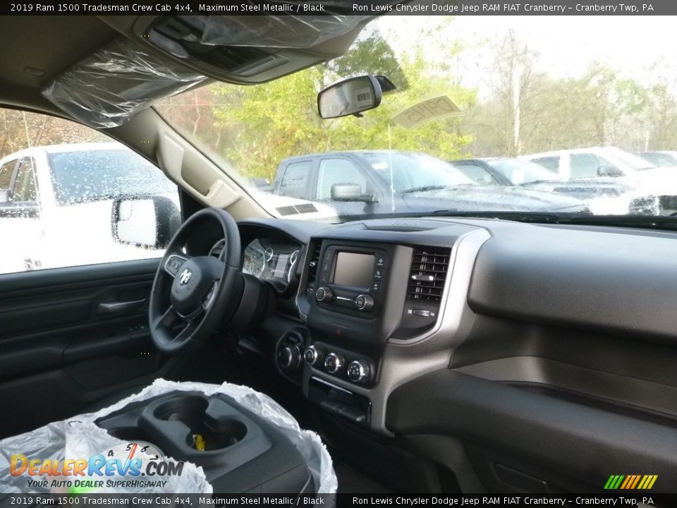 2019 Ram 1500 Tradesman Crew Cab 4x4 Maximum Steel Metallic / Black Photo #11