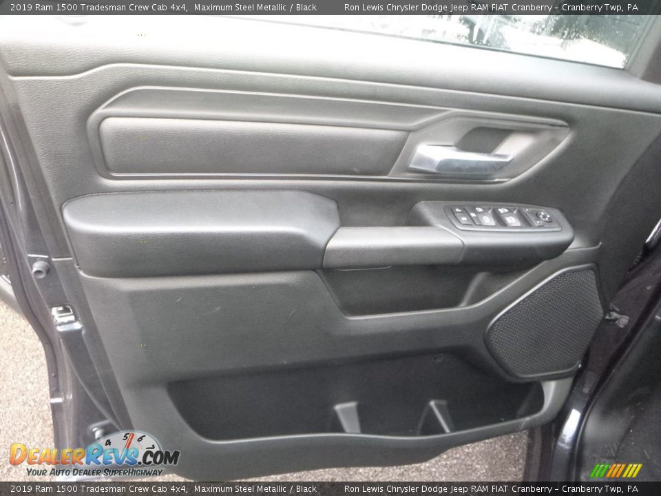 2019 Ram 1500 Tradesman Crew Cab 4x4 Maximum Steel Metallic / Black Photo #13