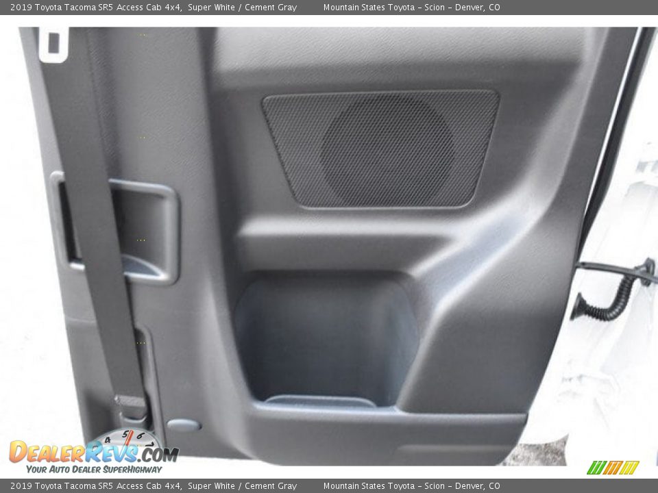 2019 Toyota Tacoma SR5 Access Cab 4x4 Super White / Cement Gray Photo #23