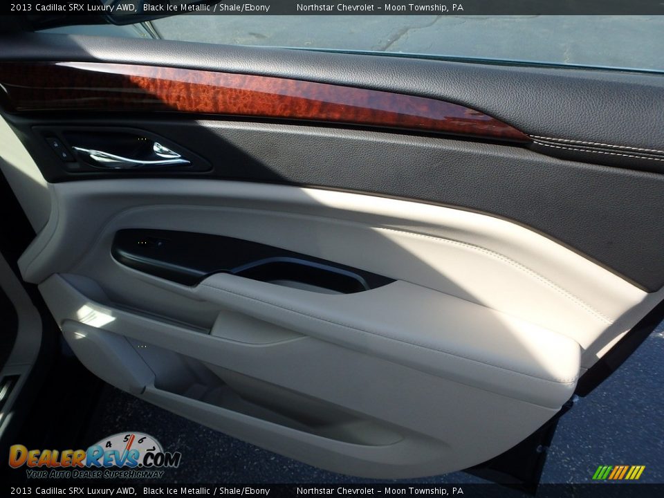 2013 Cadillac SRX Luxury AWD Black Ice Metallic / Shale/Ebony Photo #18