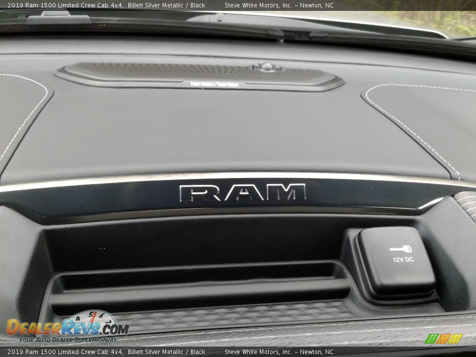 2019 Ram 1500 Limited Crew Cab 4x4 Billett Silver Metallic / Black Photo #33