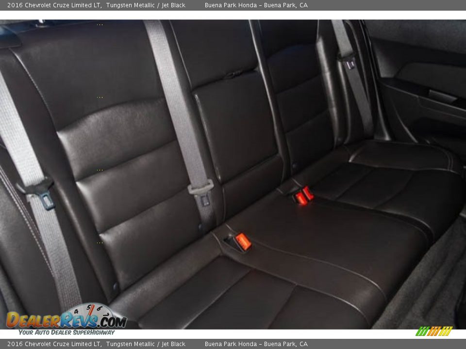 2016 Chevrolet Cruze Limited LT Tungsten Metallic / Jet Black Photo #21