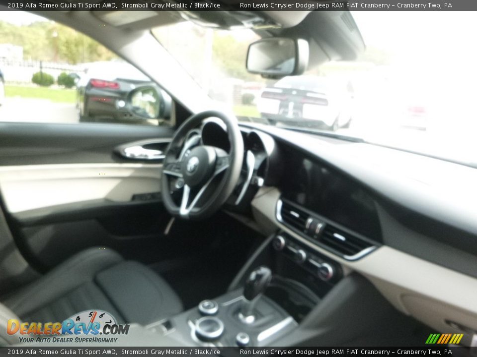 2019 Alfa Romeo Giulia Ti Sport AWD Stromboli Gray Metallic / Black/Ice Photo #16