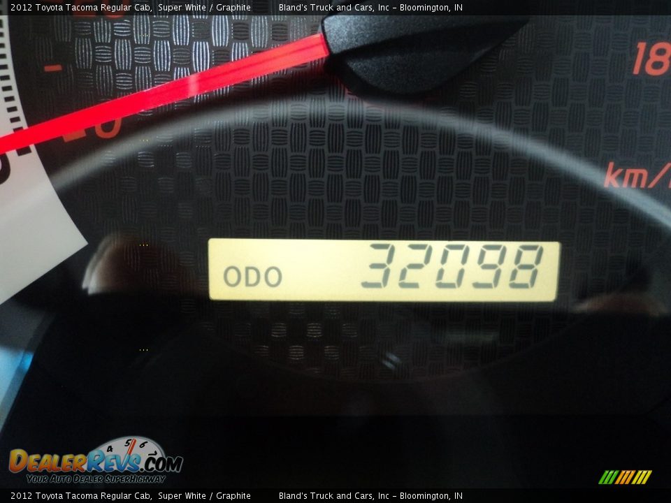 2012 Toyota Tacoma Regular Cab Super White / Graphite Photo #11