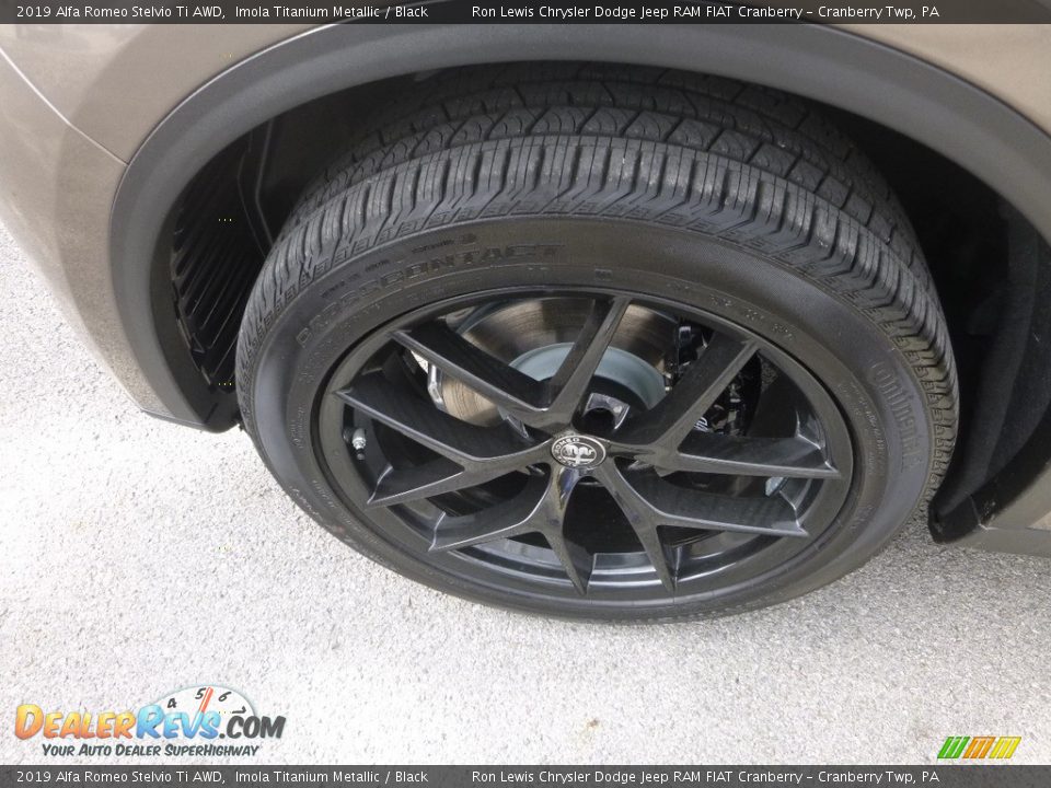 2019 Alfa Romeo Stelvio Ti AWD Imola Titanium Metallic / Black Photo #2