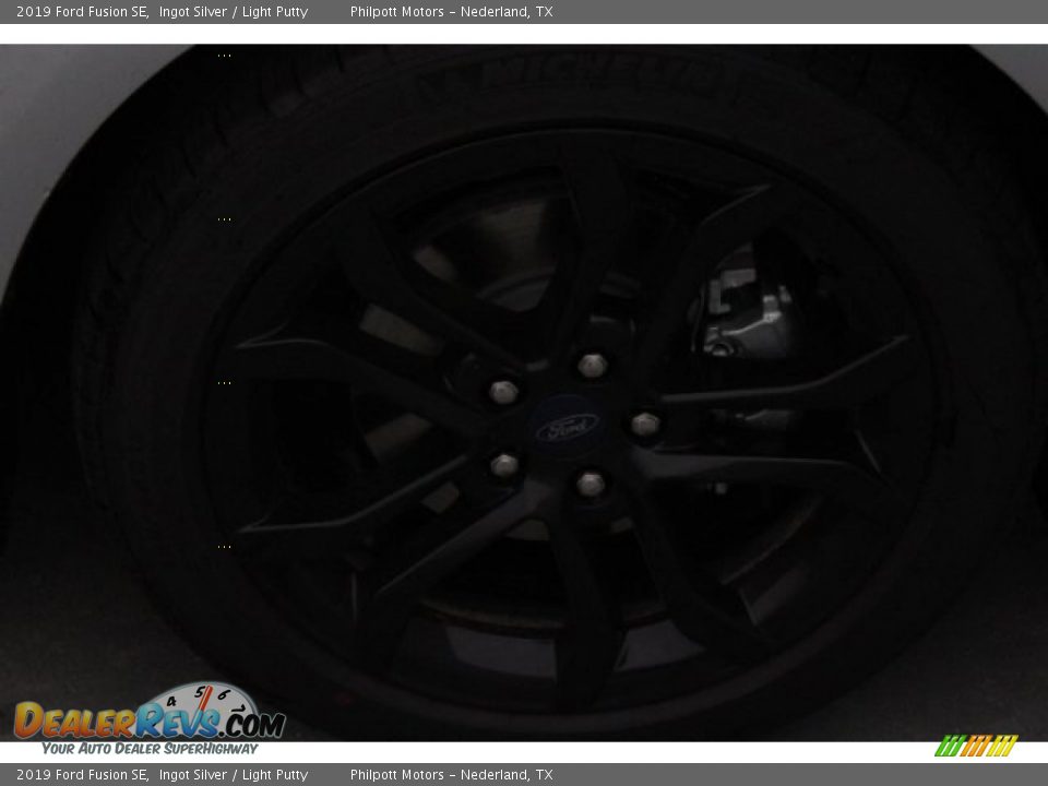 2019 Ford Fusion SE Ingot Silver / Light Putty Photo #11