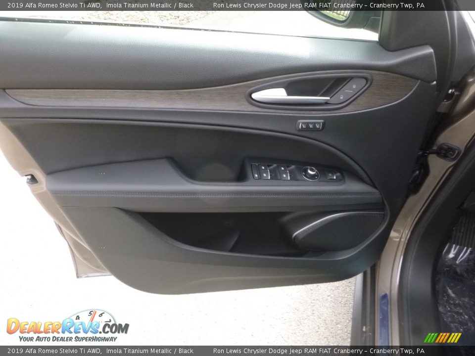 2019 Alfa Romeo Stelvio Ti AWD Imola Titanium Metallic / Black Photo #20