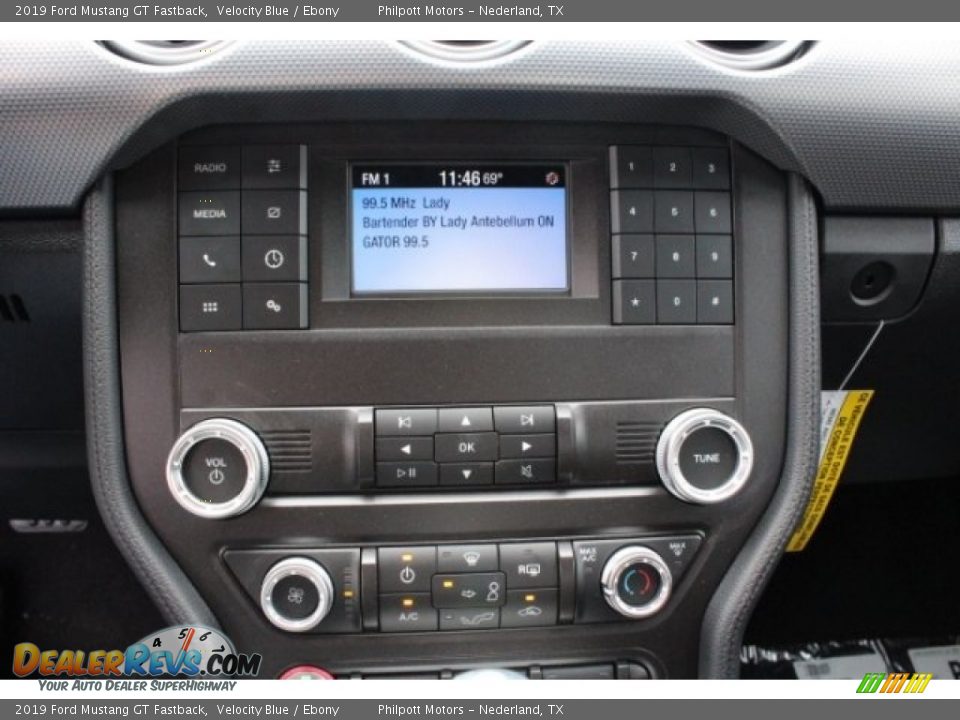 Controls of 2019 Ford Mustang GT Fastback Photo #18