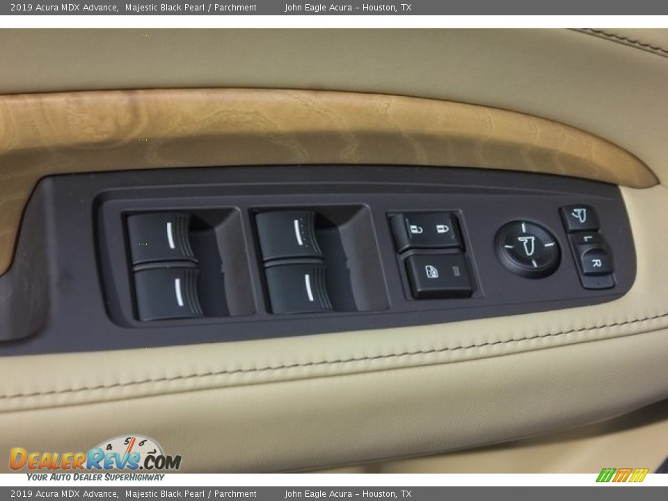 Controls of 2019 Acura MDX Advance Photo #15