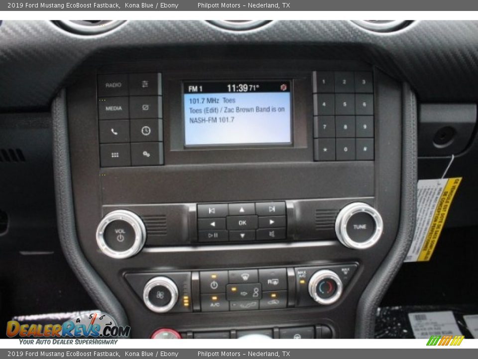 2019 Ford Mustang EcoBoost Fastback Kona Blue / Ebony Photo #18