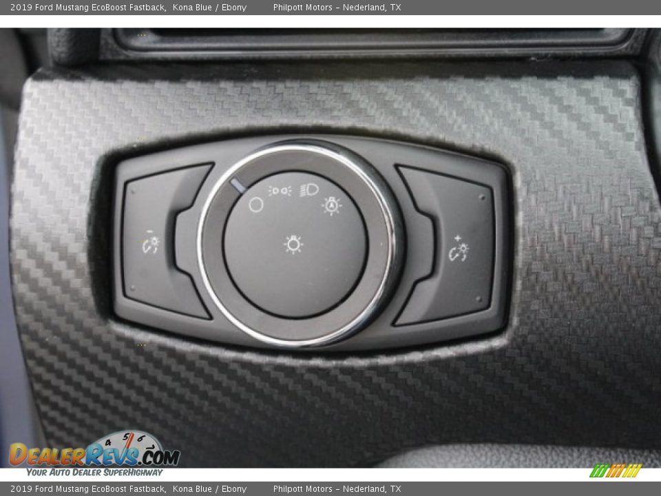 2019 Ford Mustang EcoBoost Fastback Kona Blue / Ebony Photo #24
