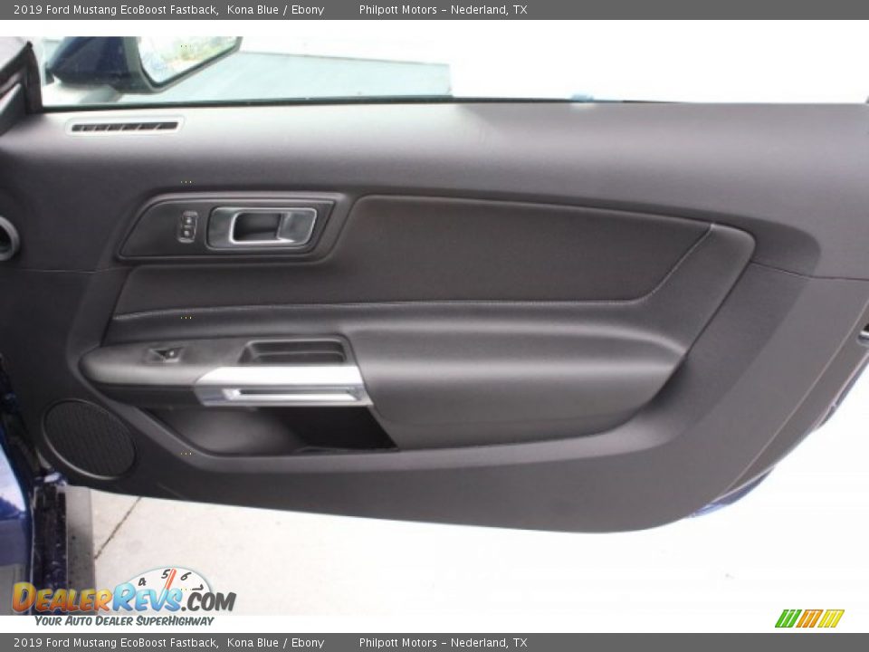 2019 Ford Mustang EcoBoost Fastback Kona Blue / Ebony Photo #26
