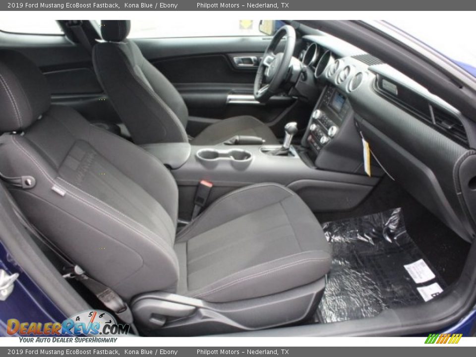 2019 Ford Mustang EcoBoost Fastback Kona Blue / Ebony Photo #28