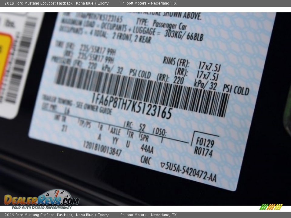 2019 Ford Mustang EcoBoost Fastback Kona Blue / Ebony Photo #32