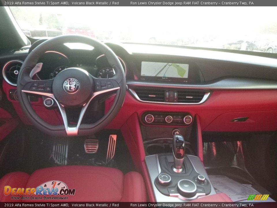 2019 Alfa Romeo Stelvio Ti Sport AWD Volcano Black Metallic / Red Photo #18