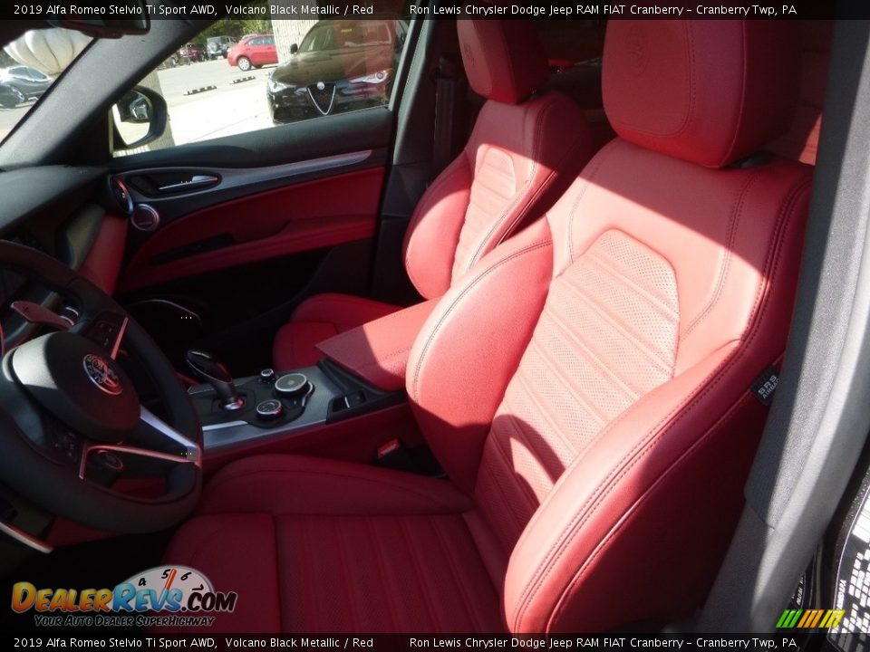 2019 Alfa Romeo Stelvio Ti Sport AWD Volcano Black Metallic / Red Photo #20