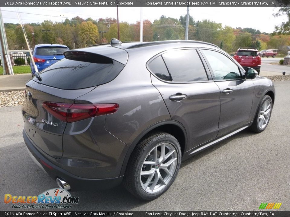 2019 Alfa Romeo Stelvio Ti Sport AWD Vesuvio Gray Metallic / Chocolate Photo #8