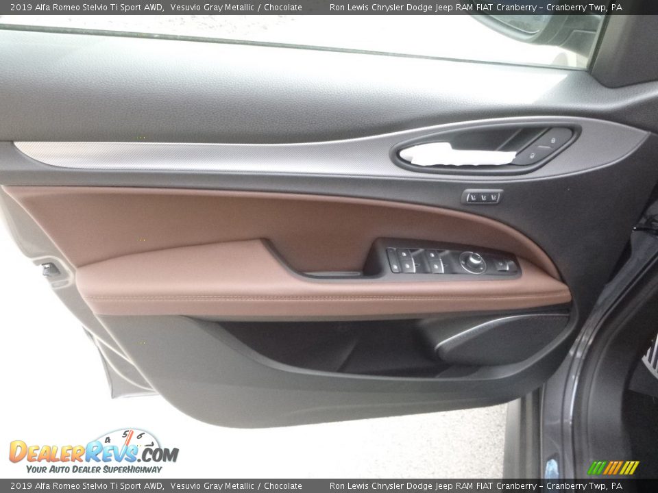 2019 Alfa Romeo Stelvio Ti Sport AWD Vesuvio Gray Metallic / Chocolate Photo #20