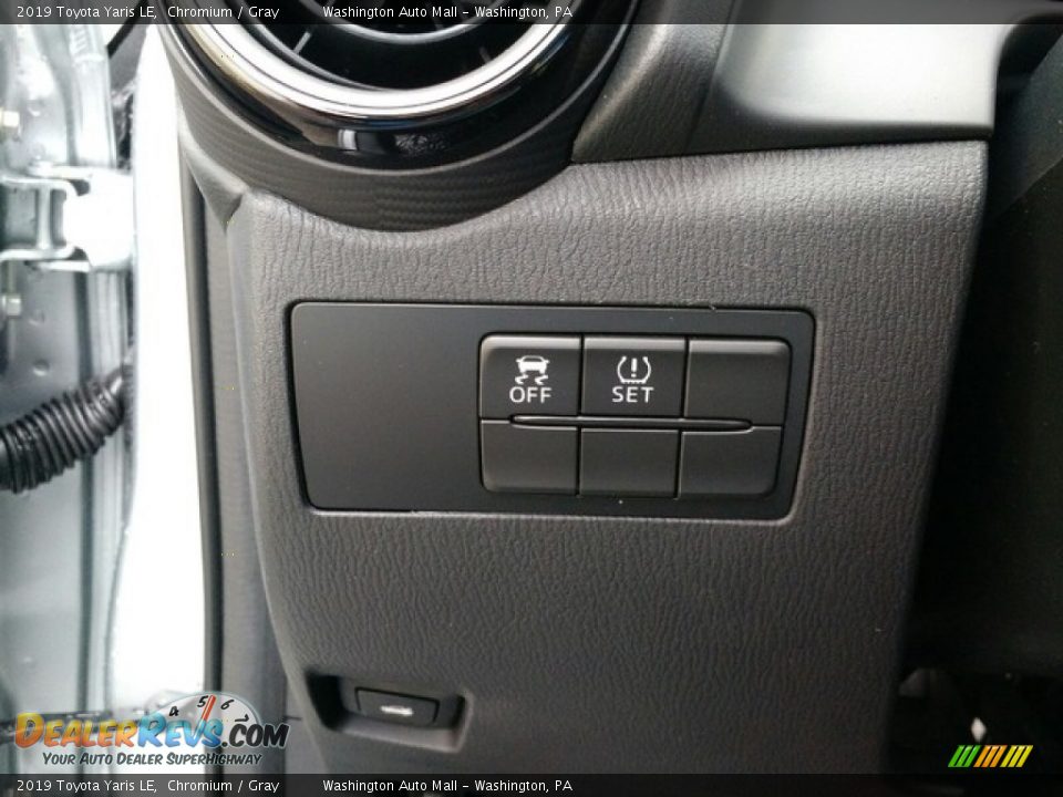 Controls of 2019 Toyota Yaris LE Photo #9