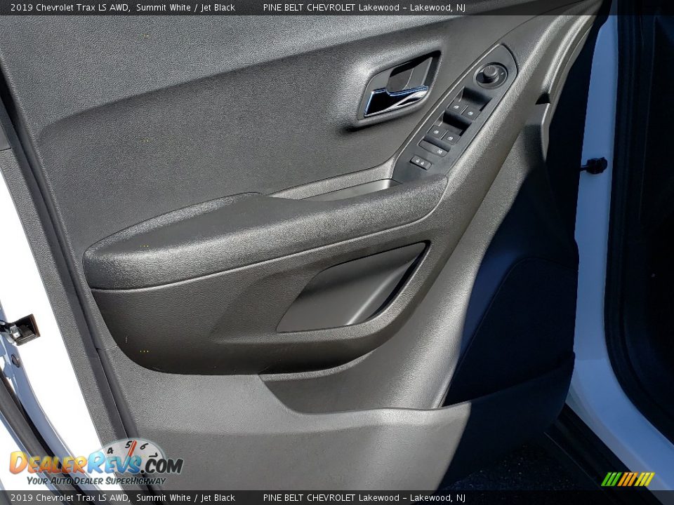 2019 Chevrolet Trax LS AWD Summit White / Jet Black Photo #8