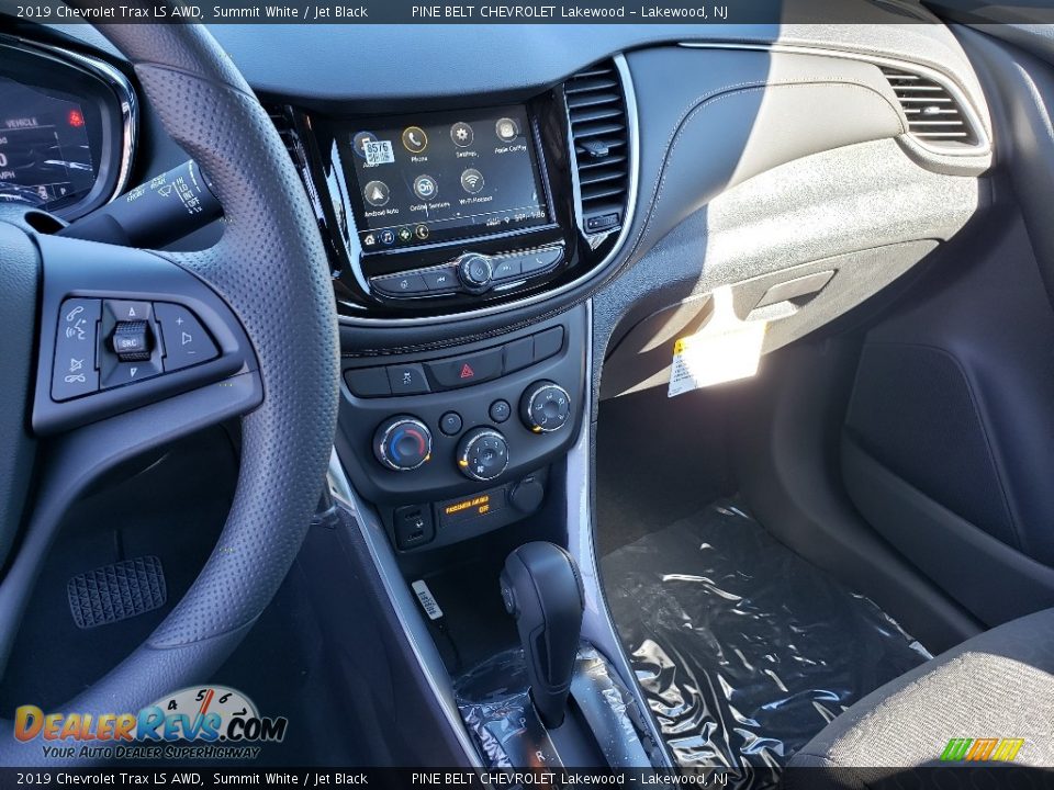 2019 Chevrolet Trax LS AWD Summit White / Jet Black Photo #10