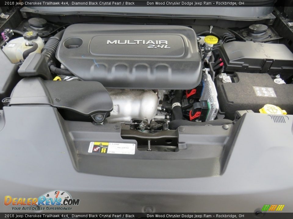 2018 Jeep Cherokee Trailhawk 4x4 Diamond Black Crystal Pearl / Black Photo #8